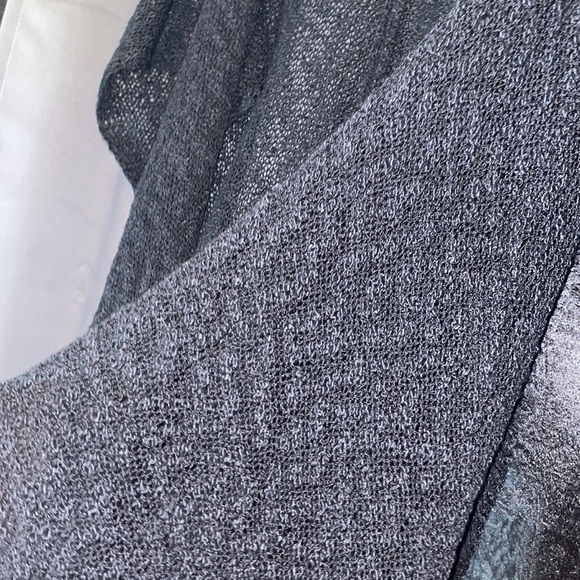 Cover up - Picture 3 of 4